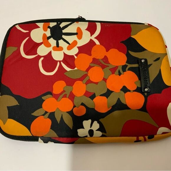 Vera Bradley Neoprene Tablet Soft Case - Picture 2 of 5